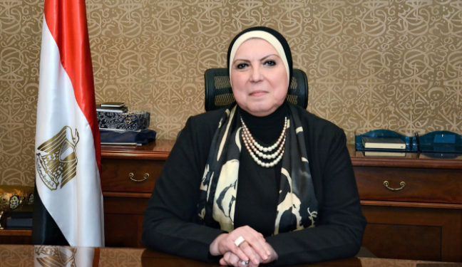 تفاصيل برنامج الحكومة لتحويل السيارات من البنزين للغاز الطبيعي ..الشروط والقسط