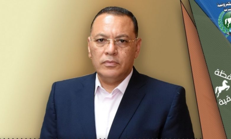 ذوي الاحتياجات الخاصة .. محافظ الشرقية يسلم تروسيكل لبطلة رفع أثقال