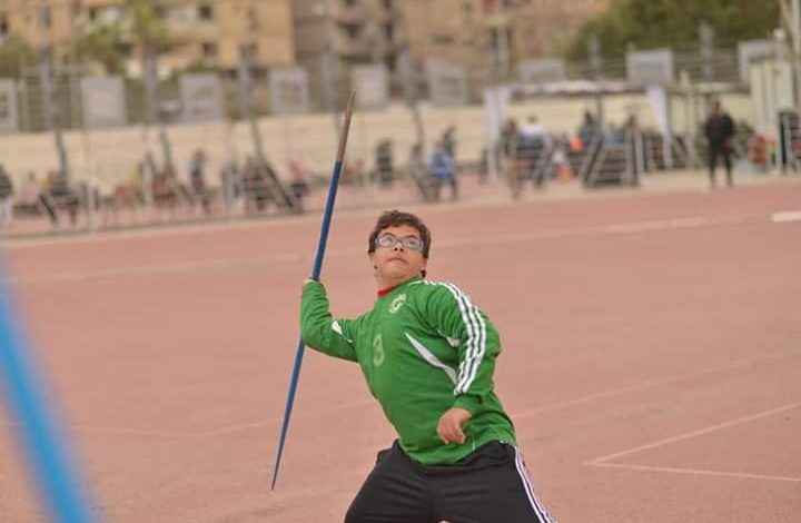 قصة نجاح طفل من متلازمة داون حاصل على بطولة الجمهورية في ألعاب القوي