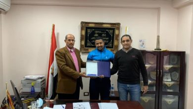 تكريم مسئول ذوي الاحتياجات الخاصة بوزارة الشباب والرياضة بالأقصر
