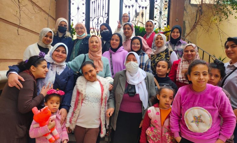 ذوي الاحتياجات الخاصة .. زيارة «صيدلة المنصورة» لدور رعاية أصحاب الهمم