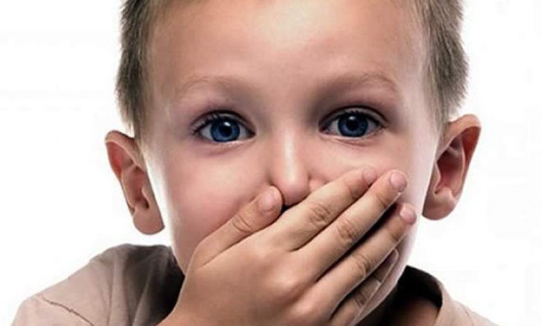 تأخر الكلام عند الأطفال .. الأسباب وطرق العلاج  