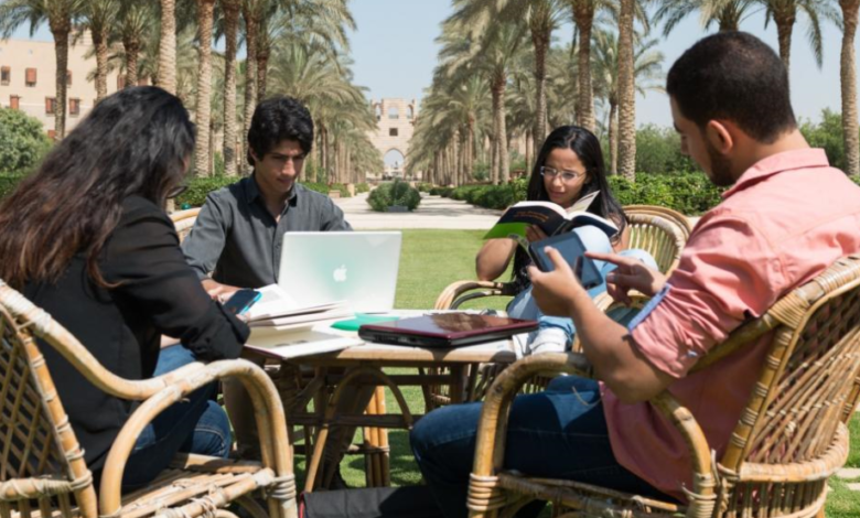 التعليم: منح جامعية للطلاب من ذوي الإعاقة البصرية والسمعية والحركية