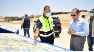 السيسي يؤكد متابعته لآراء وملحوظات المواطنين بشأن الاعمال الجاري تنفيذها