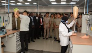 القوات المسلحة تنظم زيارة لمركز الطب الطبيعي والتأهيلي وعلاج الروماتيزم