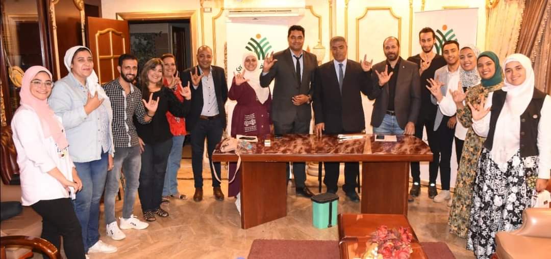 القومي لذوي الإعاقة ينظم ندوة لمترجمي الإشارة والصمت وضعاف السمع