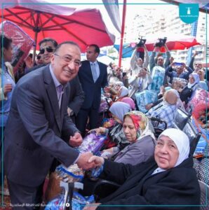 محافظ الإسكندرية يكرم أمهات ذوي الهمم بشاطيء المندره