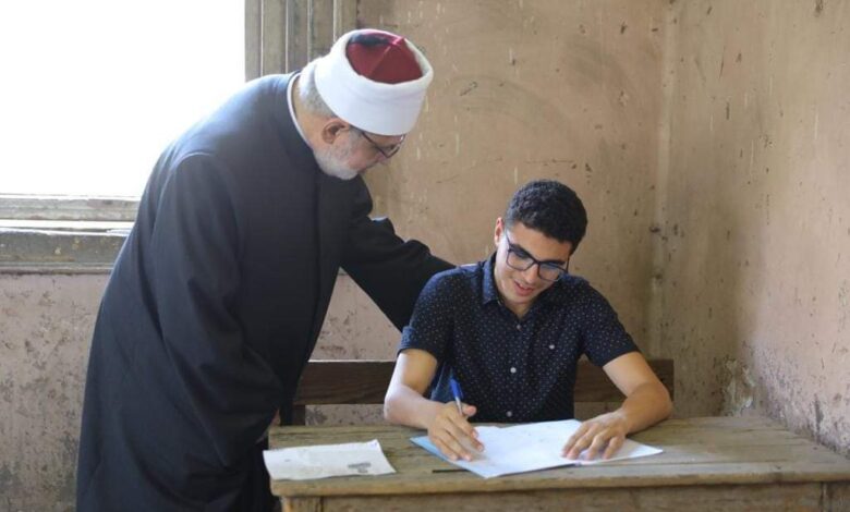 نماذج امتحانات الثانوية الأزهرية 2022 واجابتها pdf