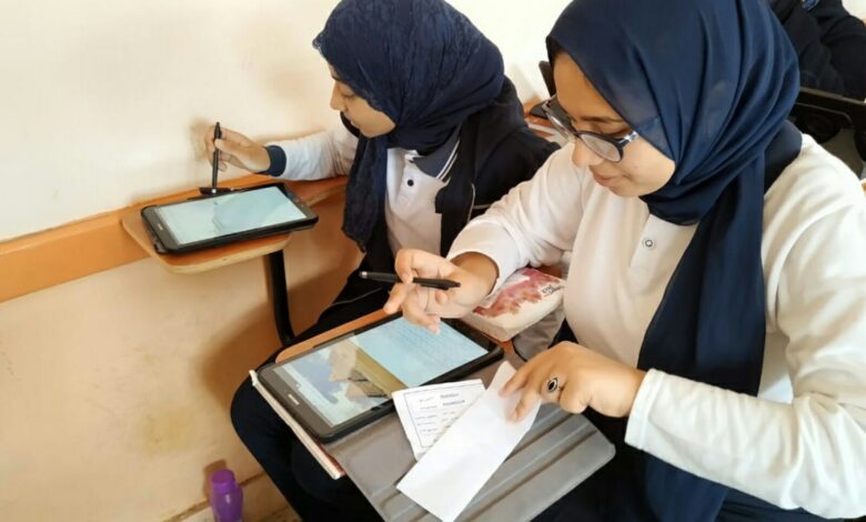 نموذج إجابة امتحان الفيزياء أولي ثانوي 2023 الفصل الدراسي الثاني