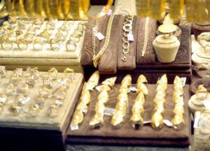 سعر الذهب اليوم في مصر عيار 21 للبيع والشراء بالمصنعية