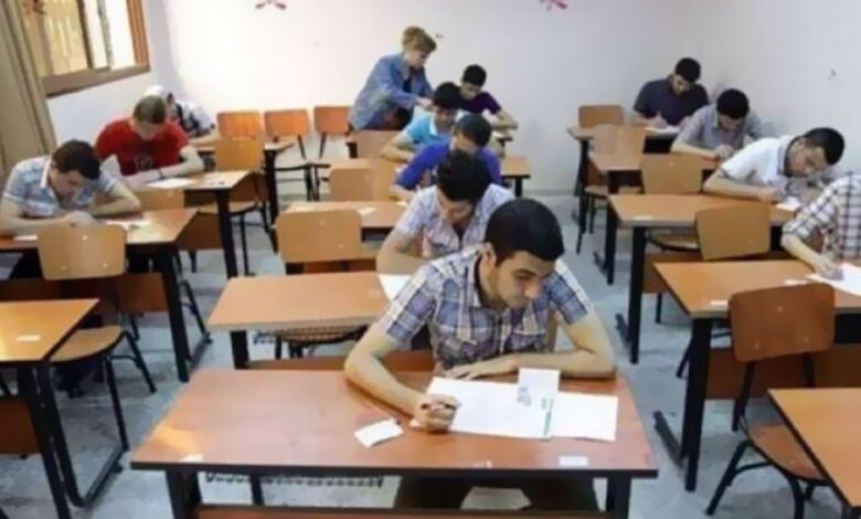 حل نموذج إجابة امتحان الفرنساوى لطلاب تالته ثانوي 2023