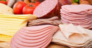 طريقة عمل اللانشون بالفراخ