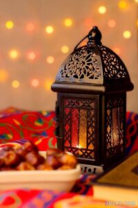 صور فوانيس رمضان 2024 خشب ومعدن وبلاستيك