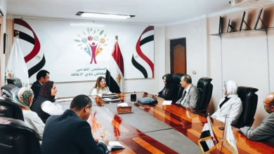 اجتماع القومي لذوي الإعاقة وعدد من الحبراء في مجال الإعاقة للاستفادة من خبراتهم