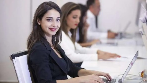 خطوط وزارة التضامن الساخنة تستقبل ما يقرب من 181 ألف و368 اتصالًا (تفاصيل)